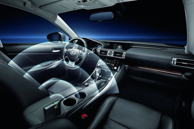 Lexus оснастил модели высокоскоростным Интернетом